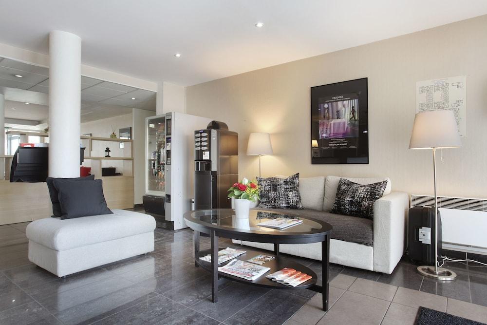Appart Hotel Odalys City Aix En Provence Le Clos De La Chartreuse Aix-en-Provence Ngoại thất bức ảnh