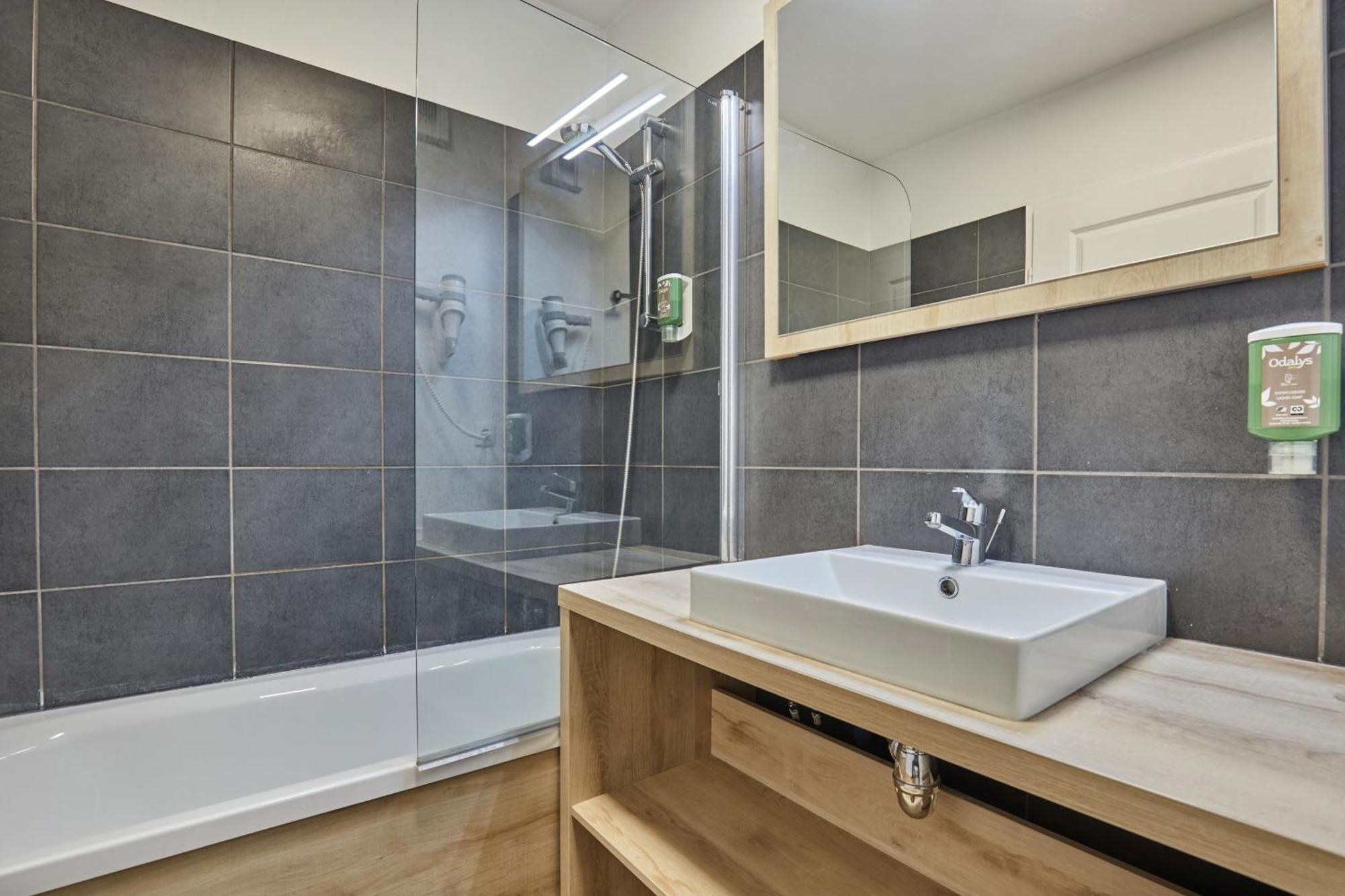 Appart Hotel Odalys City Aix En Provence Le Clos De La Chartreuse Aix-en-Provence Ngoại thất bức ảnh
