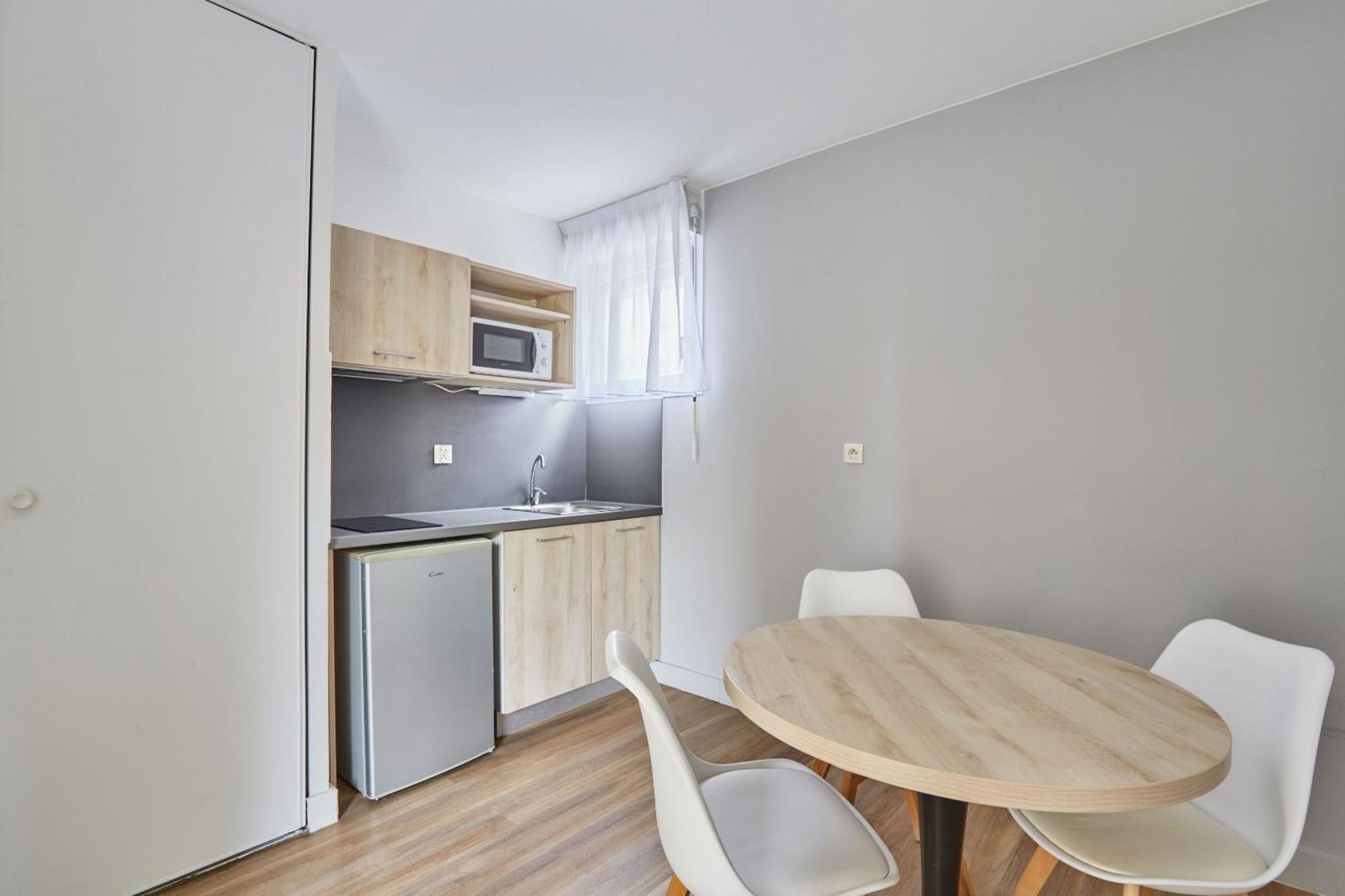 Appart Hotel Odalys City Aix En Provence Le Clos De La Chartreuse Aix-en-Provence Ngoại thất bức ảnh
