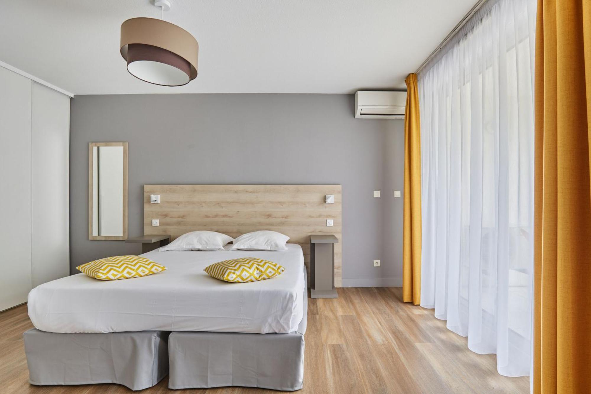 Appart Hotel Odalys City Aix En Provence Le Clos De La Chartreuse Aix-en-Provence Ngoại thất bức ảnh