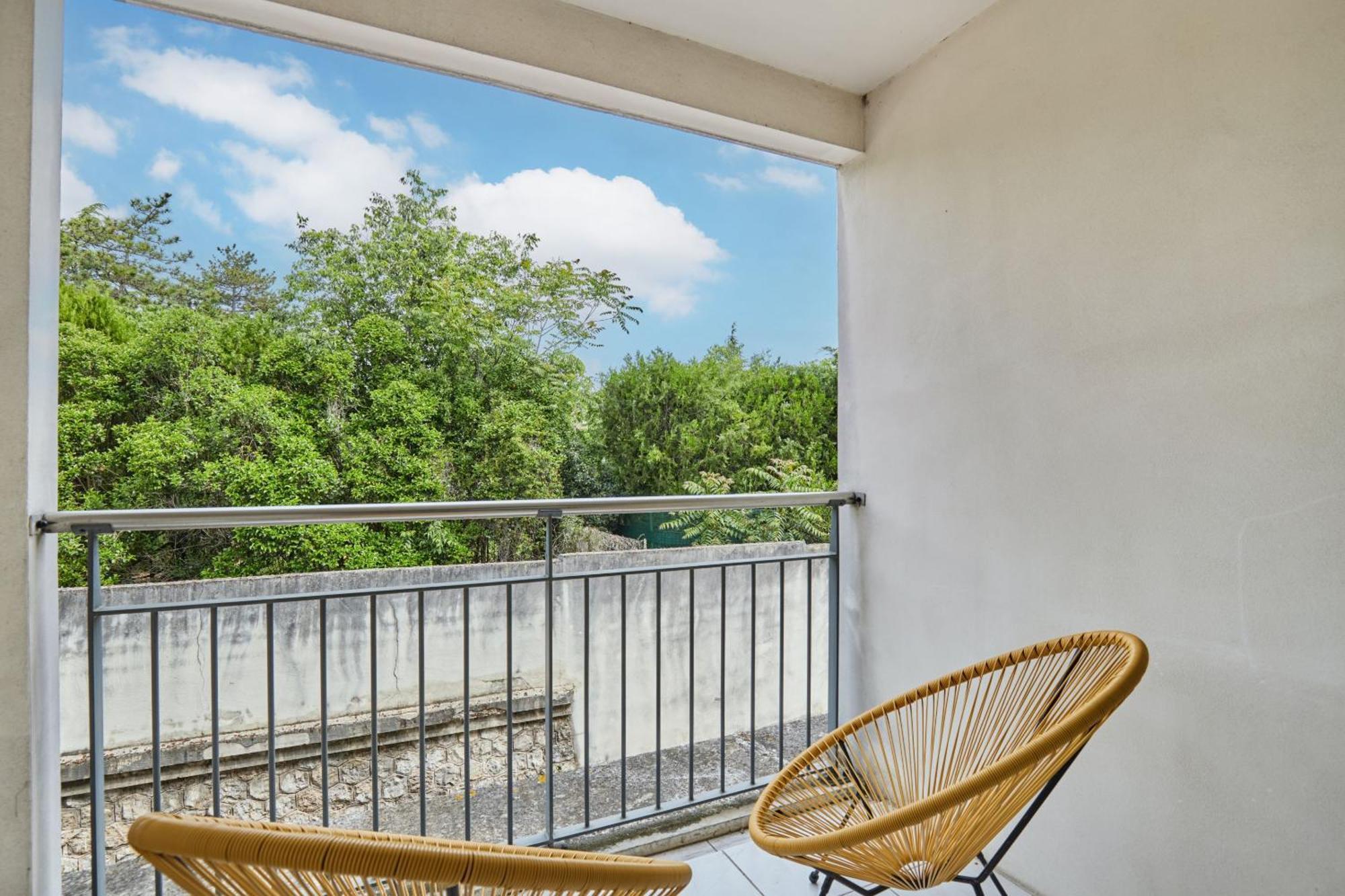 Appart Hotel Odalys City Aix En Provence Le Clos De La Chartreuse Aix-en-Provence Ngoại thất bức ảnh
