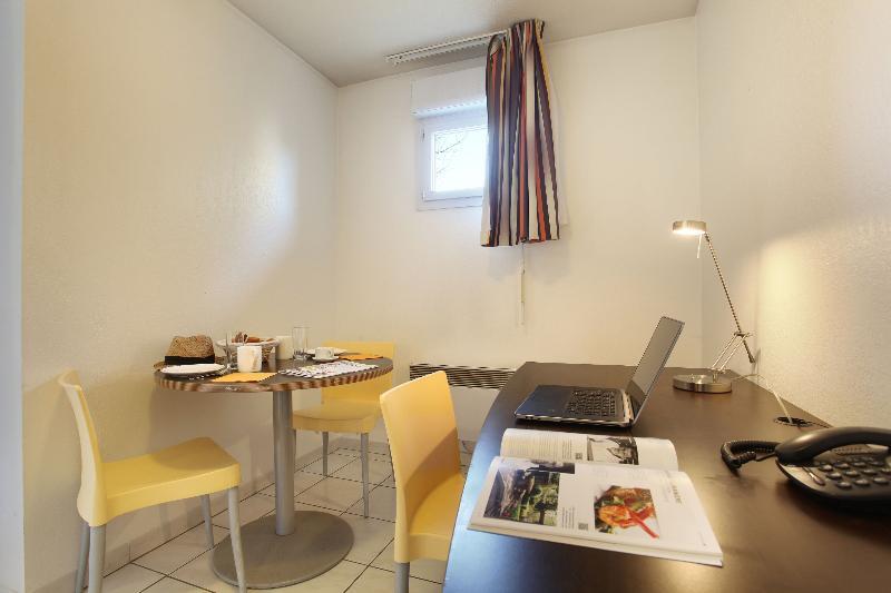 Odalys City Aix En Provence Le Clos De La Chartreuse Aparthotel Aix-en-Provence Ngoại thất bức ảnh